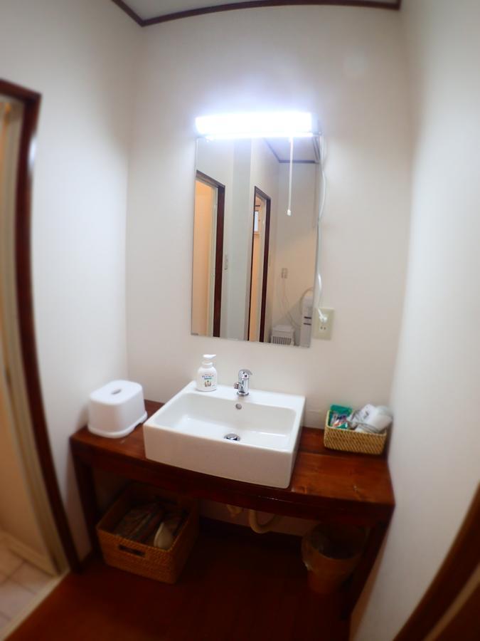 Kuganipi Beachside Inn Iriomote Urauchi Экстерьер фото